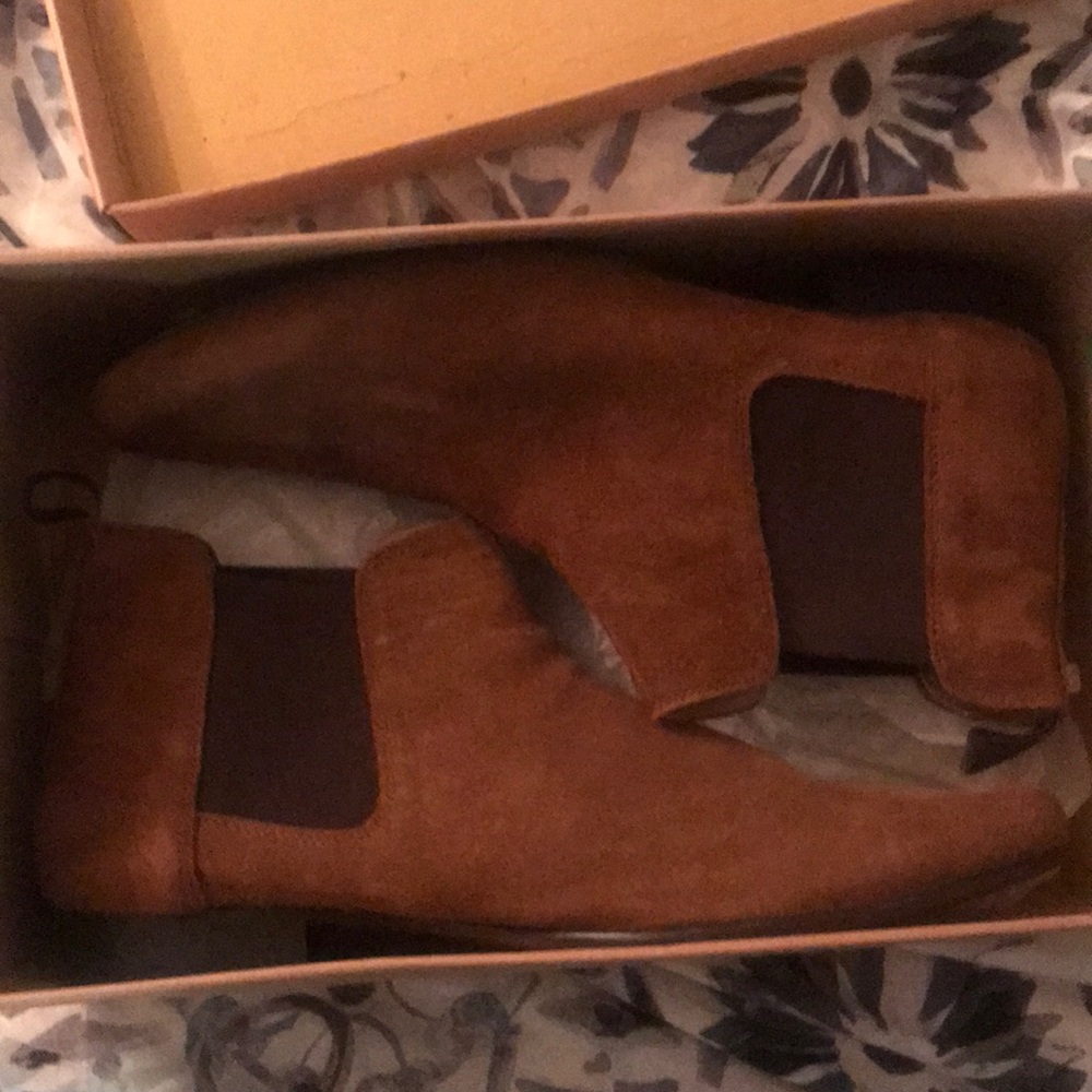 ASOS Tan Chelsea boots